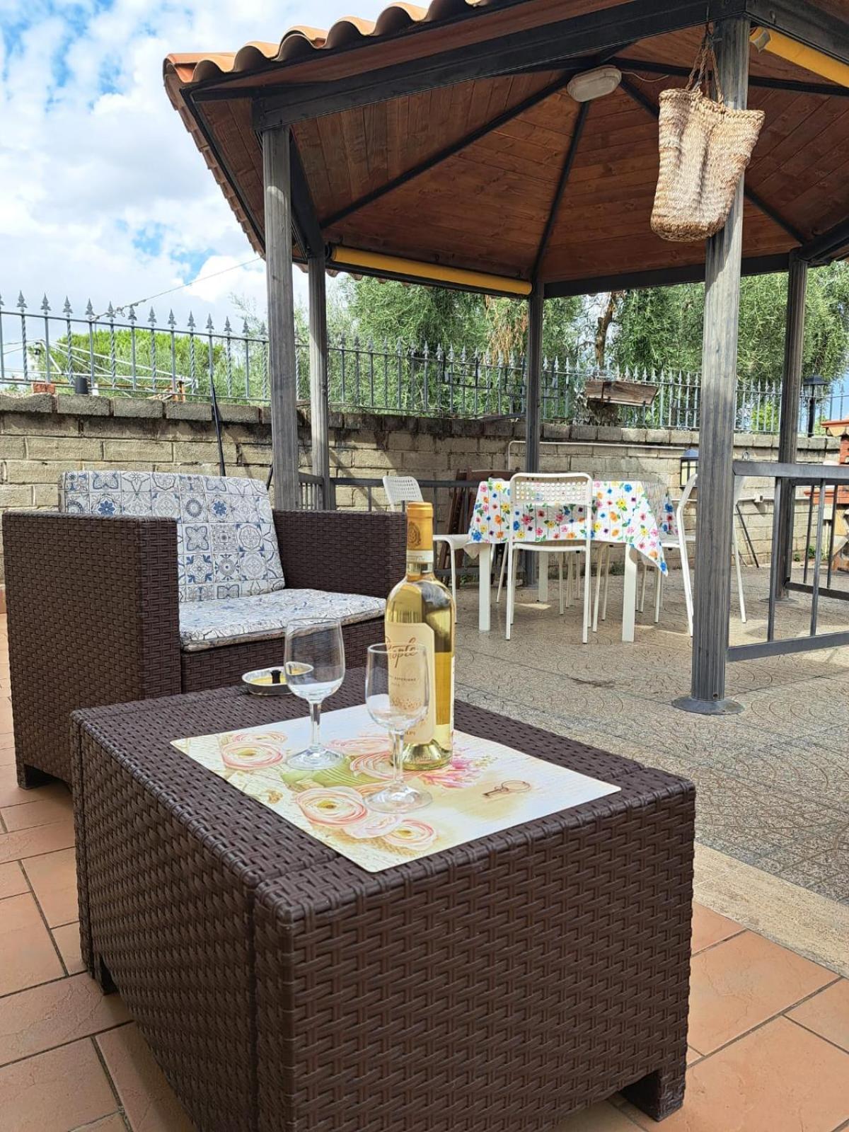 Apartment Roma Tor Vergata Con Giardino Экстерьер фото